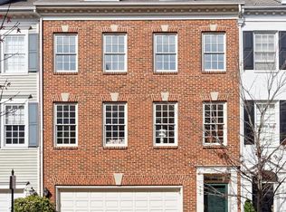 705 Kahn Pl, Alexandria, VA