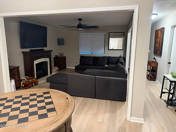 3rd image of 173 Pine Cir