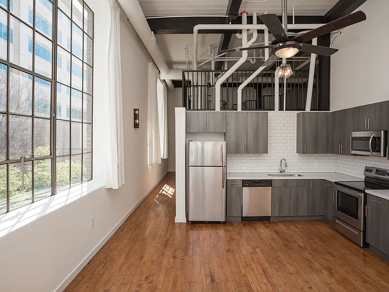 MC Kiser Lofts — Photo 34