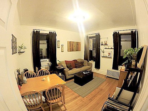 4th image of 3033 32nd St APT 4C