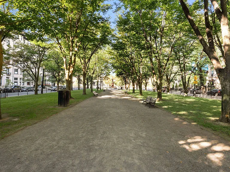 386 Commonwealth Ave #51 — Photo 8