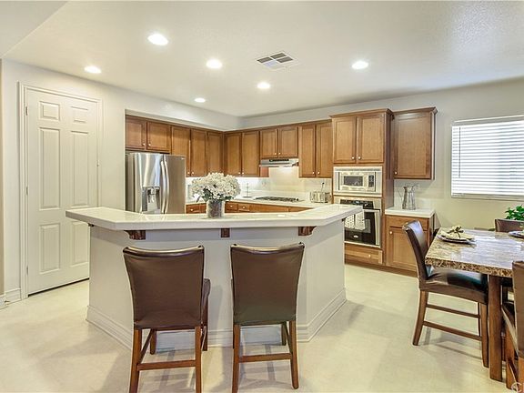 3rd image of 35619 Winkler St