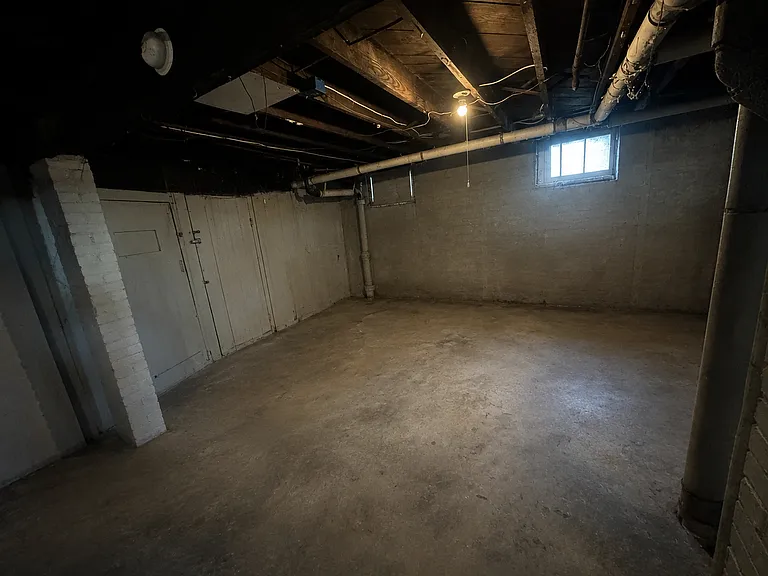 1017 Vine St — Photo 17