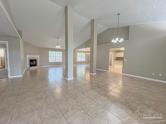 5th image of 5024 Lantana Dr