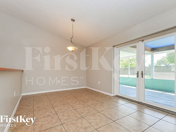 3rd image of 1029 Lamplighter Ln