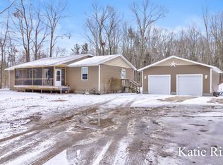 6606 Hancock Rd, Montague, MI 49437