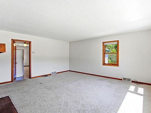 5th image of 4374 Highway 61 Blvd