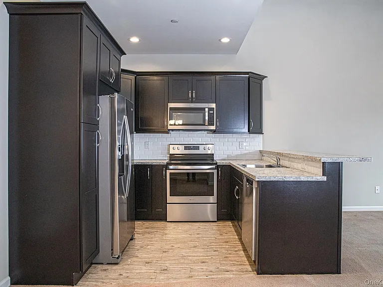 12 Sophia Ct — Photo 18