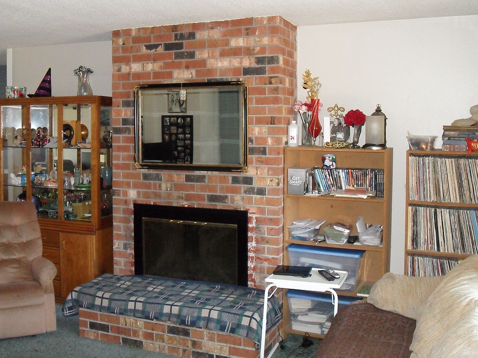 2nd image of 21271 SW Rock Rd
