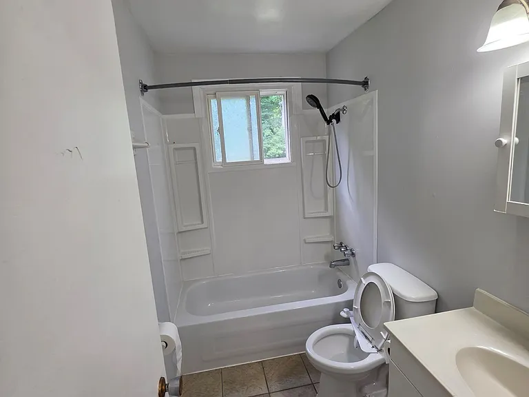 362 Grey St #3 — Photo 15