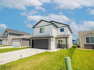 3628 Chinook Dr S, Fargo, ND 58104