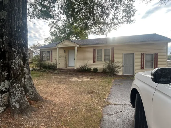 104 Magnolia Dr, Booneville, MS 38829