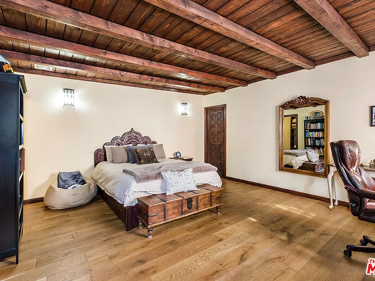 3092 Laurel Canyon Blvd — Photo 17