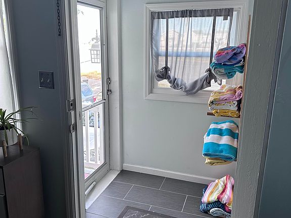 5th image of 1510R Bay Boulevard