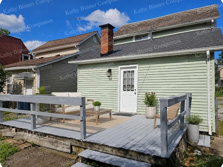 429 N Maple St — Photo 9