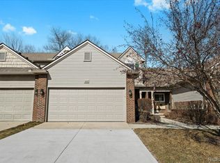 480 Newberry Ln, Howell, MI