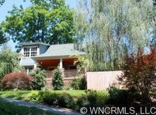 11 Chatham Rd, Asheville, NC 28804