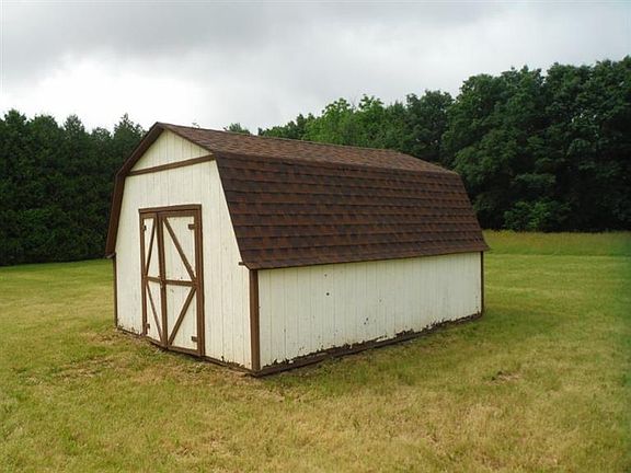 3rd image of 8203 Oklahoma Ct