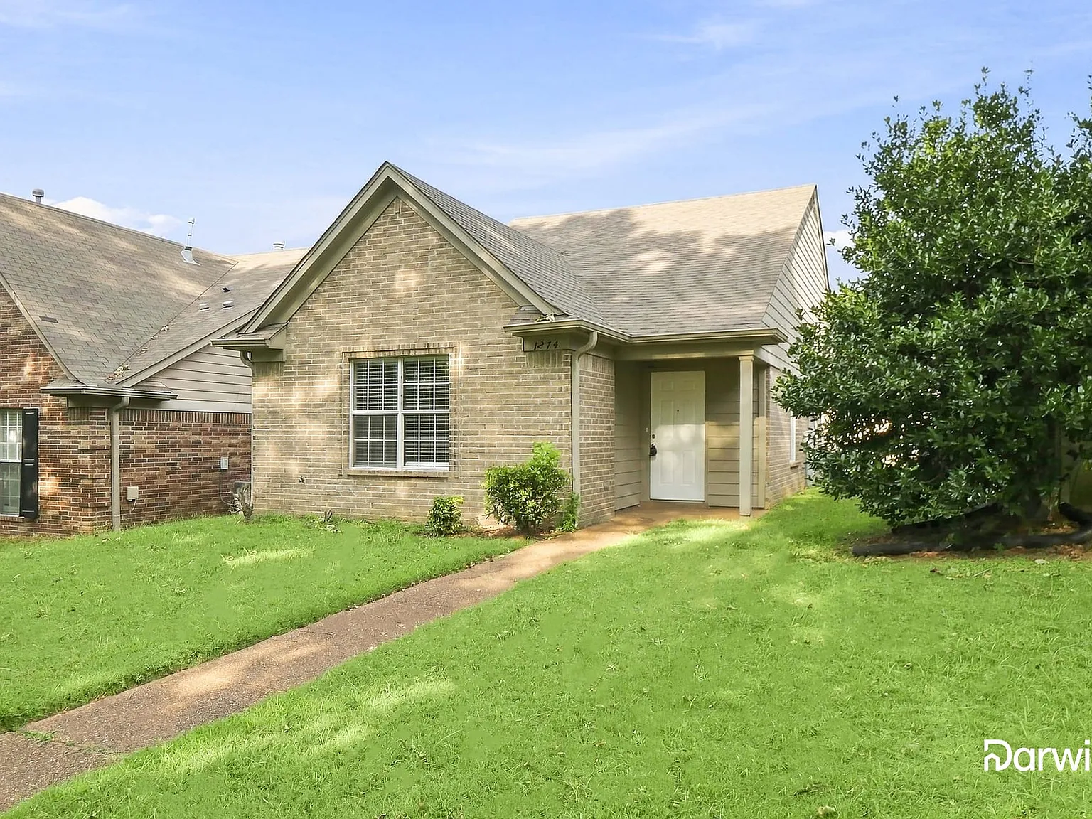 3 bed, 2.0 bath, 1199 sqft, $1,595 — Photo 2
