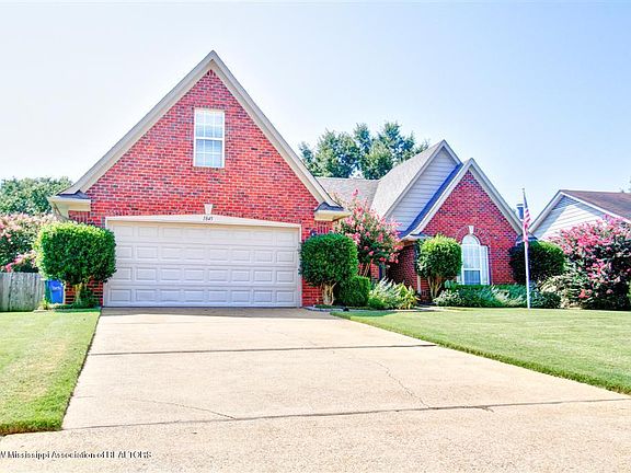 2nd image of 1845 Greencliff Dr