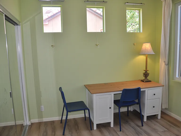 12 Del Cambrea — Photo 20