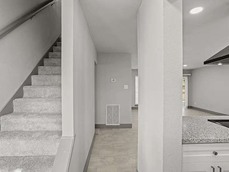13238 Townwood Dr — Photo 6