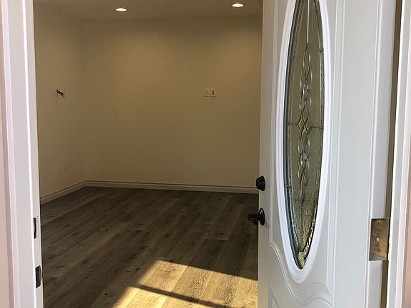 3rd image of 6240 Atoll Ave