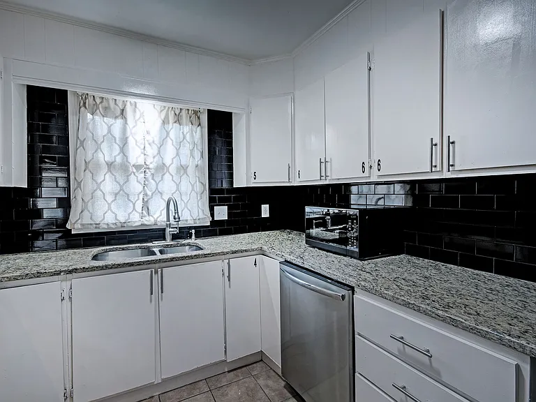 5139 Sunnyvale Dr — Photo 23