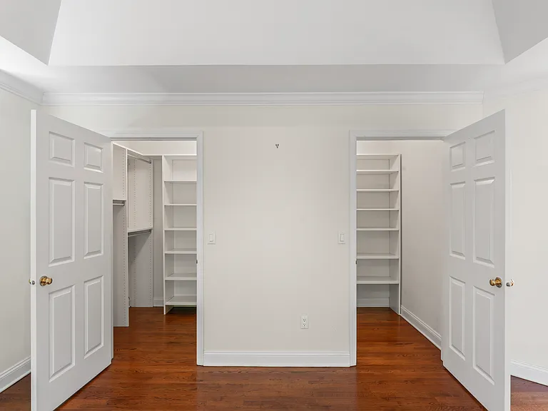 368 Hoyt St — Photo 33