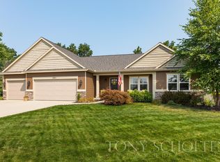 3351 Primrose Dr, Hudsonville, MI 49426