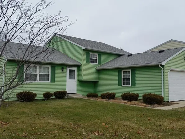 157 Chantilly Rue W, Northwood, OH 43619