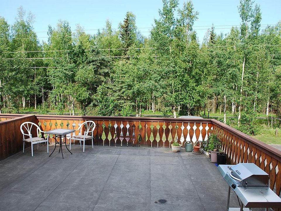 2nd image of 4754 Mills Dr