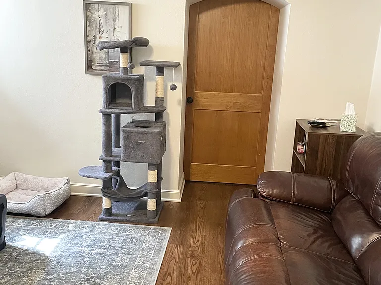 833 Grand Apartments — Photo 3