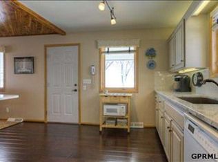 8755 Us Highway 75, Fort Calhoun, NE 68023