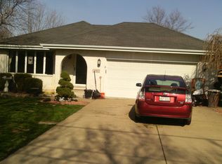491 5th St, Lemont, IL 60439