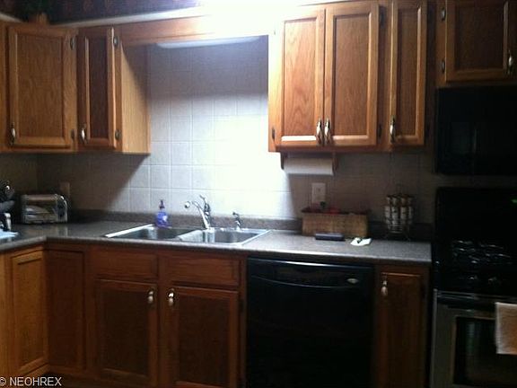 5th image of 5979 Louis Dr