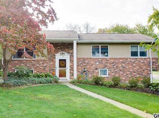 100 Sunset Dr, Carlisle, PA