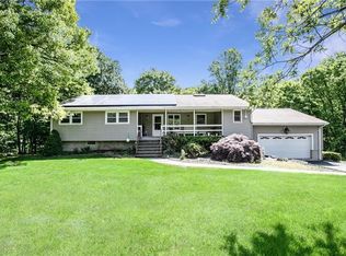 12 Gardineer Rd, Putnam Valley, NY 10579