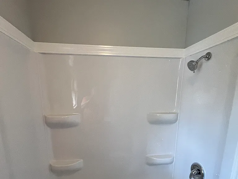 252 Michigan Ave #4 — Photo 4