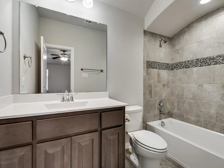 916 Dove Cv — Photo 13