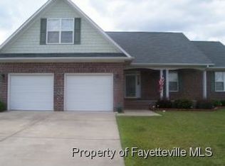 5906 Lillytrotter Dr, Hope Mills, NC 28348