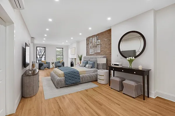 Rented by Nomad Property Group, LLC | media 9