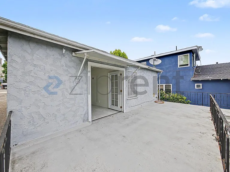 2504 Palm Ave — Photo 23
