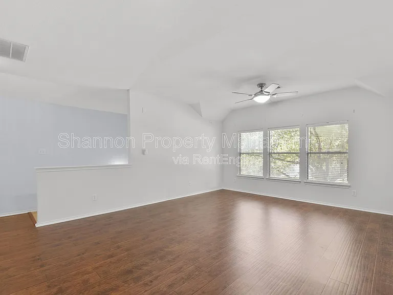 2711 Polk St — Photo 12