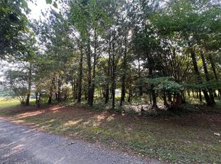 5 Creek View Rd, White Stone, VA 22578