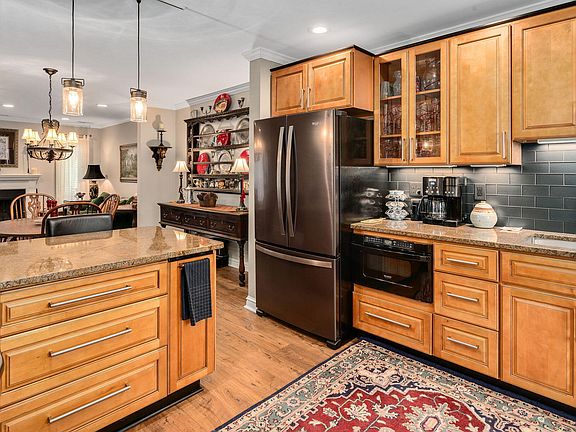 5th image of 250 S Estes Dr APT 10