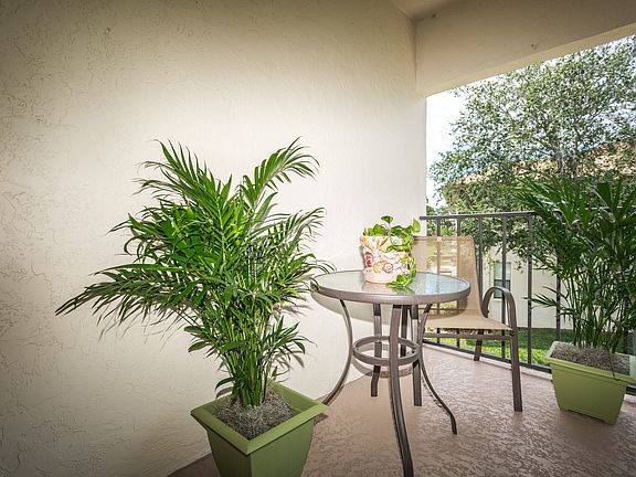 4th image of 1682 Seascape Cir