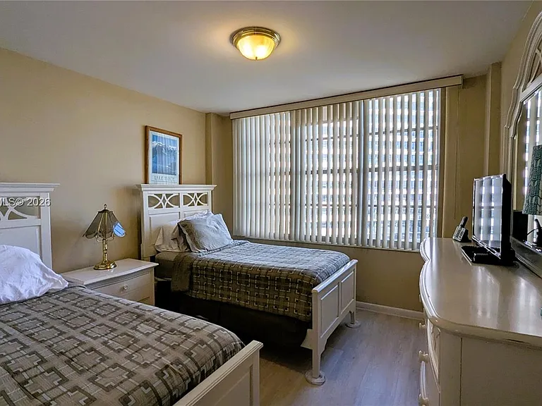5161 Collins Ave #602 — Photo 13