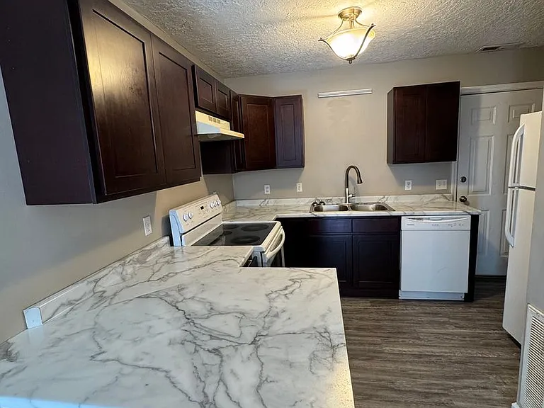 540A Baker Rd — Photo 6