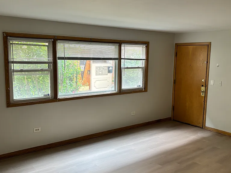5011 W Diversey Ave #1N — Photo 7